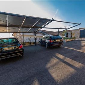 5 bedroom villa with pool near Crikvenica, sleeps 10